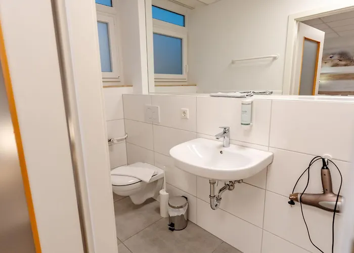 Hotel Sonnenschein & 3*